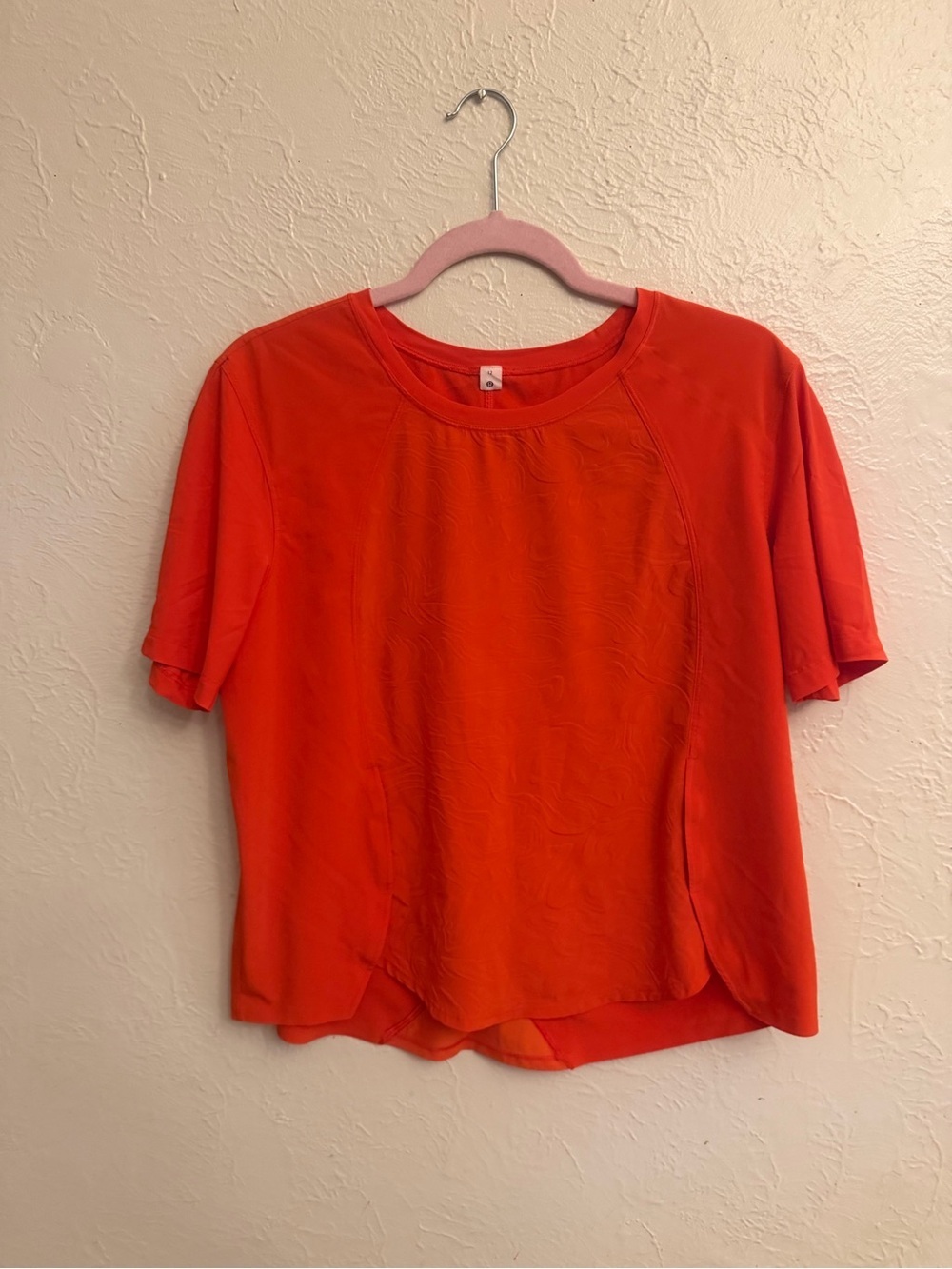 Lululemon Coral Short-Sleeve Stretch Running Tee - Picture 2 of 8